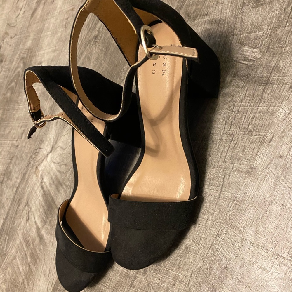 Cute black heels
